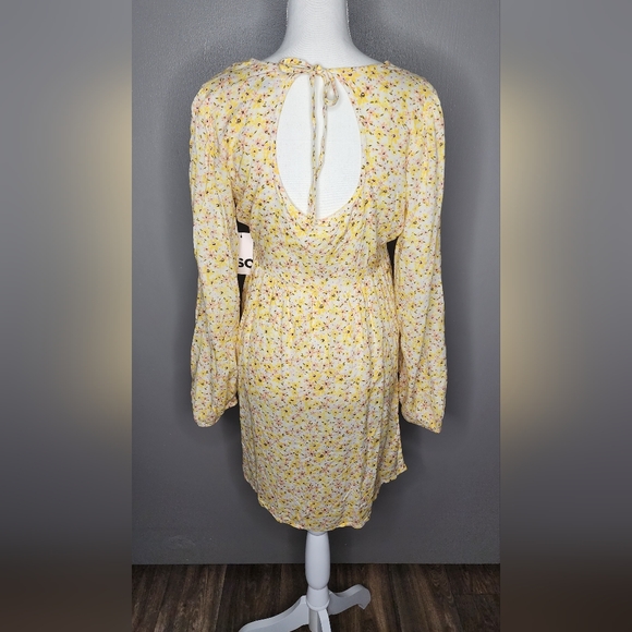 NWT SO Yellow Floral Tie Back Mini Dress. Size M - Picture 4 of 13